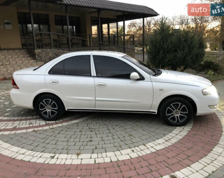 Белый Ниссан Альмера, объемом двигателя 1.6 л и пробегом 187 тыс. км за 5300 $, фото 3 на Automoto.ua