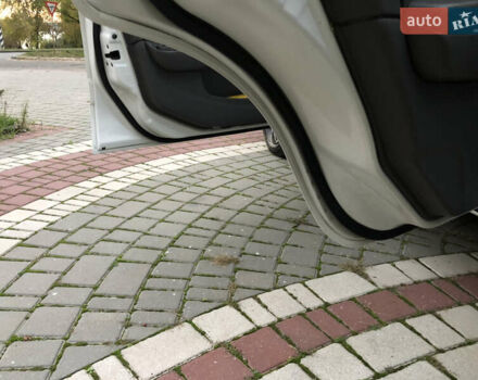 Белый Ниссан Альмера, объемом двигателя 1.6 л и пробегом 187 тыс. км за 5300 $, фото 16 на Automoto.ua