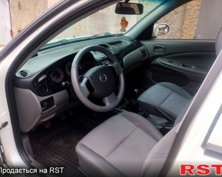 Белый Ниссан Альмера, объемом двигателя 1.6 л и пробегом 225 тыс. км за 4200 $, фото 9 на Automoto.ua