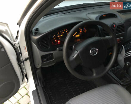 Белый Ниссан Альмера, объемом двигателя 1.6 л и пробегом 187 тыс. км за 5300 $, фото 8 на Automoto.ua