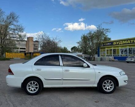 Белый Ниссан Альмера, объемом двигателя 1.6 л и пробегом 180 тыс. км за 5800 $, фото 6 на Automoto.ua