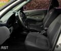 Белый Ниссан Альмера, объемом двигателя 1.6 л и пробегом 212 тыс. км за 4600 $, фото 6 на Automoto.ua