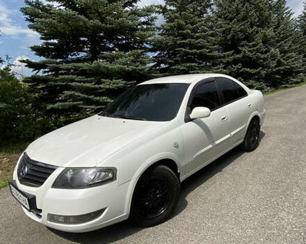 Белый Ниссан Альмера, объемом двигателя 1.6 л и пробегом 207 тыс. км за 5500 $, фото 1 на Automoto.ua