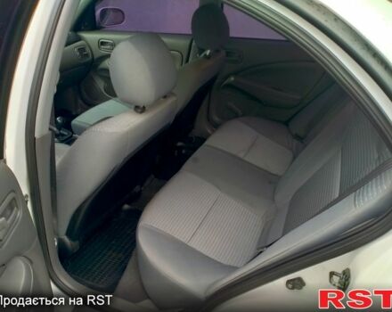 Білий Ніссан Альмера, об'ємом двигуна 1.6 л та пробігом 139 тис. км за 3700 $, фото 2 на Automoto.ua