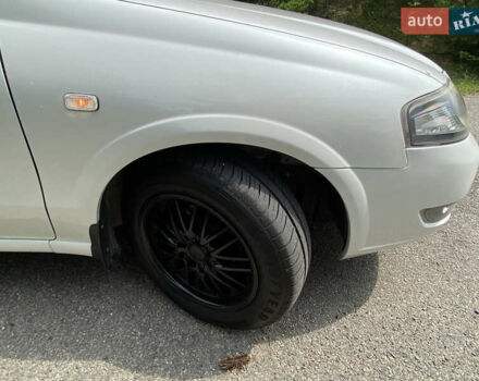 Белый Ниссан Альмера, объемом двигателя 1.6 л и пробегом 207 тыс. км за 5500 $, фото 8 на Automoto.ua