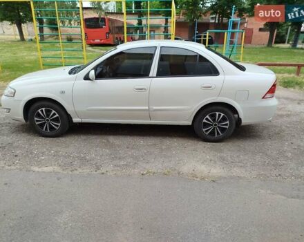 Белый Ниссан Альмера, объемом двигателя 1.6 л и пробегом 144 тыс. км за 5000 $, фото 4 на Automoto.ua