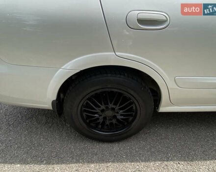 Белый Ниссан Альмера, объемом двигателя 1.6 л и пробегом 207 тыс. км за 5500 $, фото 9 на Automoto.ua