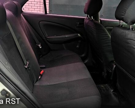 Белый Ниссан Альмера, объемом двигателя 1.6 л и пробегом 212 тыс. км за 4600 $, фото 11 на Automoto.ua