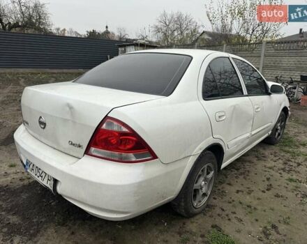 Белый Ниссан Альмера, объемом двигателя 1.6 л и пробегом 200 тыс. км за 1650 $, фото 5 на Automoto.ua