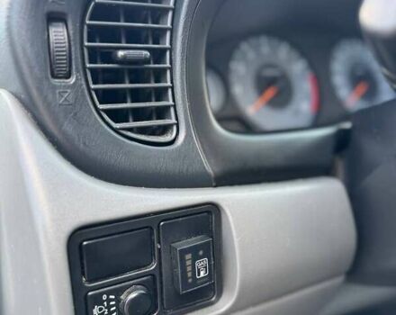 Белый Ниссан Альмера, объемом двигателя 1.6 л и пробегом 180 тыс. км за 5800 $, фото 11 на Automoto.ua