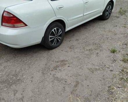 Белый Ниссан Альмера, объемом двигателя 1.6 л и пробегом 144 тыс. км за 5000 $, фото 3 на Automoto.ua