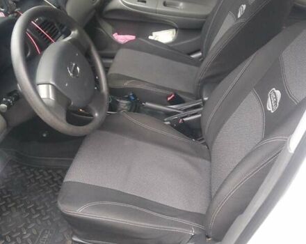 Белый Ниссан Альмера, объемом двигателя 1.6 л и пробегом 108 тыс. км за 5700 $, фото 8 на Automoto.ua