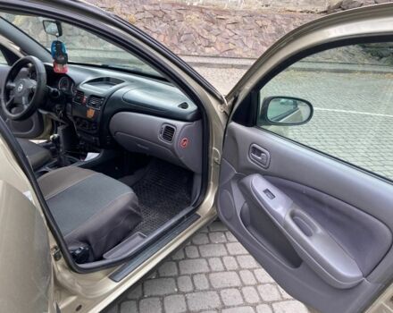 Бежевый Ниссан Альмера, объемом двигателя 1.5 л и пробегом 320 тыс. км за 2350 $, фото 3 на Automoto.ua