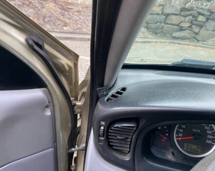 Бежевый Ниссан Альмера, объемом двигателя 1.5 л и пробегом 320 тыс. км за 2350 $, фото 5 на Automoto.ua