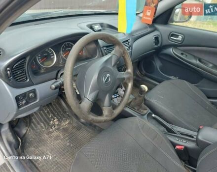 Бежевый Ниссан Альмера, объемом двигателя 1.5 л и пробегом 297 тыс. км за 2200 $, фото 3 на Automoto.ua