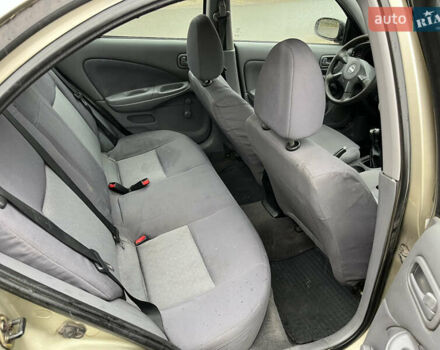 Бежевый Ниссан Альмера, объемом двигателя 1.5 л и пробегом 268 тыс. км за 2799 $, фото 11 на Automoto.ua
