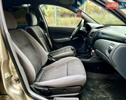 Бежевый Ниссан Альмера, объемом двигателя 1.77 л и пробегом 180 тыс. км за 2700 $, фото 17 на Automoto.ua