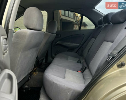 Бежевый Ниссан Альмера, объемом двигателя 1.77 л и пробегом 180 тыс. км за 2700 $, фото 15 на Automoto.ua