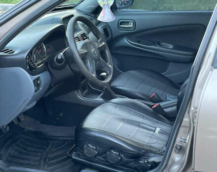 Бежевый Ниссан Альмера, объемом двигателя 1.5 л и пробегом 250 тыс. км за 4300 $, фото 10 на Automoto.ua