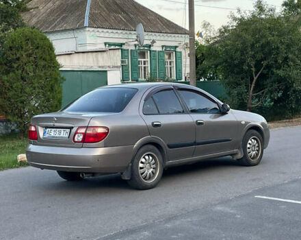 Бежевый Ниссан Альмера, объемом двигателя 1.5 л и пробегом 250 тыс. км за 4300 $, фото 5 на Automoto.ua