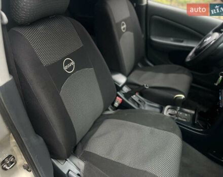 Бежевый Ниссан Альмера, объемом двигателя 1.6 л и пробегом 270 тыс. км за 3799 $, фото 22 на Automoto.ua