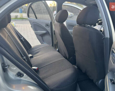 Бежевый Ниссан Альмера, объемом двигателя 1.6 л и пробегом 345 тыс. км за 4199 $, фото 23 на Automoto.ua