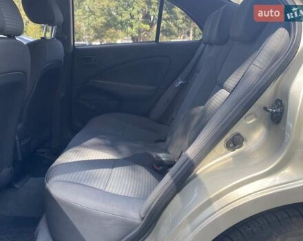 Бежевий Ніссан Альмера, об'ємом двигуна 1.6 л та пробігом 126 тис. км за 5500 $, фото 6 на Automoto.ua