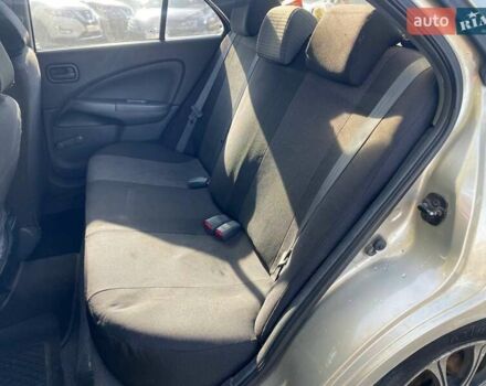 Бежевый Ниссан Альмера, объемом двигателя 1.6 л и пробегом 248 тыс. км за 3990 $, фото 9 на Automoto.ua