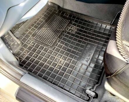 Бежевый Ниссан Альмера, объемом двигателя 1.6 л и пробегом 300 тыс. км за 4300 $, фото 8 на Automoto.ua