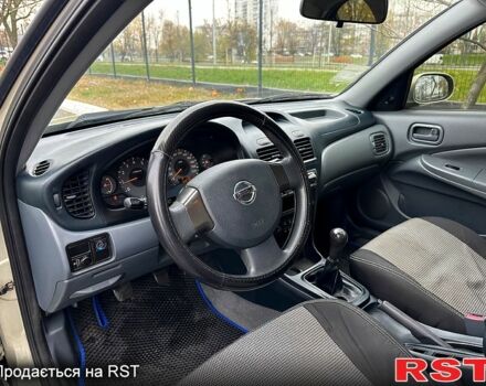 Бежевый Ниссан Альмера, объемом двигателя 1.6 л и пробегом 226 тыс. км за 3990 $, фото 7 на Automoto.ua