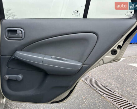 Бежевий Ніссан Альмера, об'ємом двигуна 1.6 л та пробігом 226 тис. км за 4300 $, фото 27 на Automoto.ua