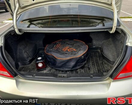 Бежевый Ниссан Альмера, объемом двигателя 1.6 л и пробегом 226 тыс. км за 4100 $, фото 2 на Automoto.ua