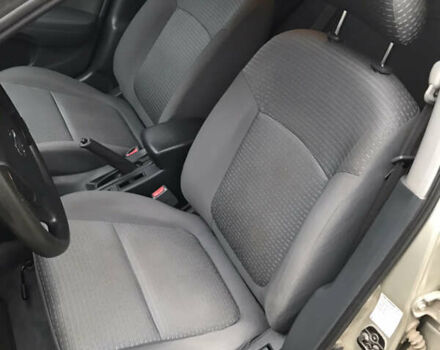 Бежевый Ниссан Альмера, объемом двигателя 1.6 л и пробегом 118 тыс. км за 4950 $, фото 4 на Automoto.ua