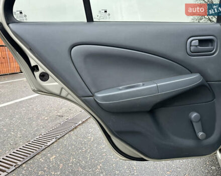 Бежевий Ніссан Альмера, об'ємом двигуна 1.6 л та пробігом 226 тис. км за 4300 $, фото 21 на Automoto.ua