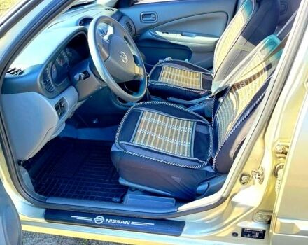 Бежевый Ниссан Альмера, объемом двигателя 1.6 л и пробегом 300 тыс. км за 4300 $, фото 6 на Automoto.ua