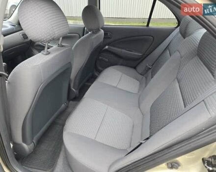 Бежевый Ниссан Альмера, объемом двигателя 1.6 л и пробегом 75 тыс. км за 4500 $, фото 14 на Automoto.ua