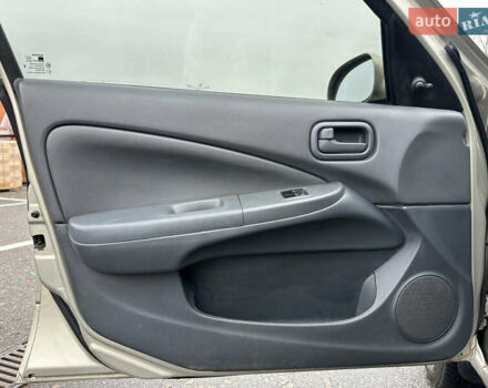 Бежевий Ніссан Альмера, об'ємом двигуна 1.6 л та пробігом 226 тис. км за 4300 $, фото 17 на Automoto.ua