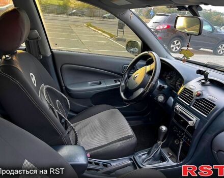 Бежевый Ниссан Альмера, объемом двигателя 1.6 л и пробегом 226 тыс. км за 4100 $, фото 10 на Automoto.ua