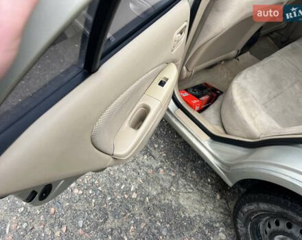 Бежевый Ниссан Альмера, объемом двигателя 1.6 л и пробегом 200 тыс. км за 3400 $, фото 12 на Automoto.ua