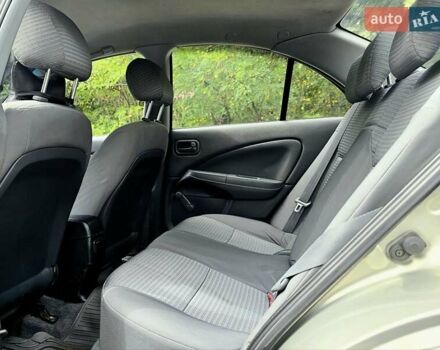 Бежевий Ніссан Альмера, об'ємом двигуна 1.6 л та пробігом 277 тис. км за 3695 $, фото 7 на Automoto.ua
