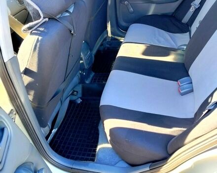 Бежевый Ниссан Альмера, объемом двигателя 1.6 л и пробегом 300 тыс. км за 4300 $, фото 7 на Automoto.ua