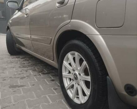 Бежевый Ниссан Альмера, объемом двигателя 1.6 л и пробегом 201 тыс. км за 6700 $, фото 4 на Automoto.ua