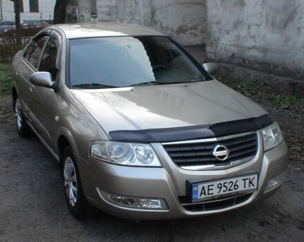 Бежевый Ниссан Альмера, объемом двигателя 1.6 л и пробегом 229 тыс. км за 5000 $, фото 2 на Automoto.ua