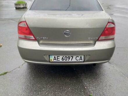 Бежевий Ніссан Альмера, об'ємом двигуна 1.6 л та пробігом 280 тис. км за 4500 $, фото 1 на Automoto.ua