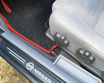 Черный Ниссан Альмера, объемом двигателя 1.5 л и пробегом 221 тыс. км за 3500 $, фото 6 на Automoto.ua