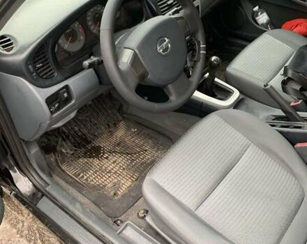 Чорний Ніссан Альмера, об'ємом двигуна 1.6 л та пробігом 300 тис. км за 2999 $, фото 5 на Automoto.ua