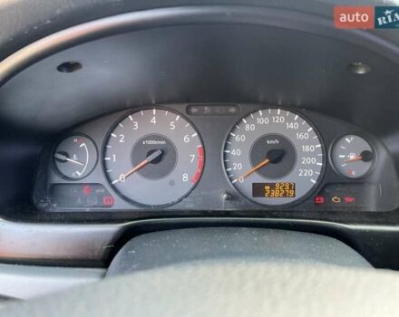 Черный Ниссан Альмера, объемом двигателя 1.6 л и пробегом 241 тыс. км за 3500 $, фото 6 на Automoto.ua
