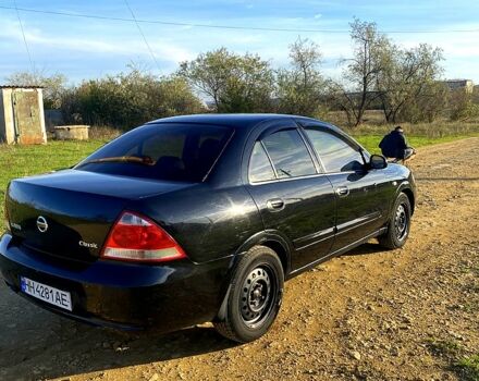 Черный Ниссан Альмера, объемом двигателя 1.6 л и пробегом 177 тыс. км за 3800 $, фото 5 на Automoto.ua