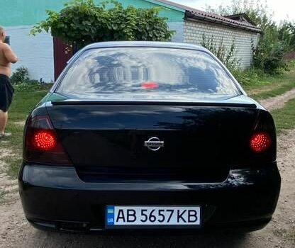 Черный Ниссан Альмера, объемом двигателя 1.6 л и пробегом 280 тыс. км за 5000 $, фото 4 на Automoto.ua