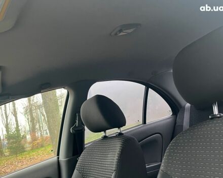 Черный Ниссан Альмера, объемом двигателя 1.6 л и пробегом 203 тыс. км за 5990 $, фото 31 на Automoto.ua